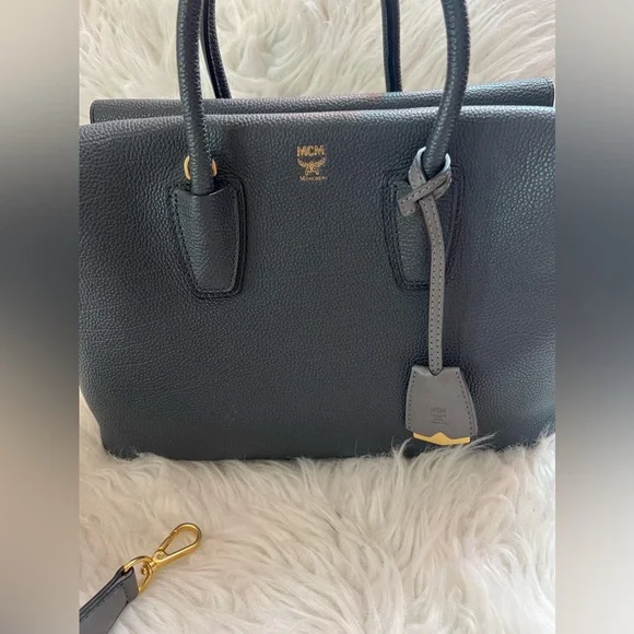 NWOT MCM PHANTOM MILLA 2 way - Picture 3 of 15